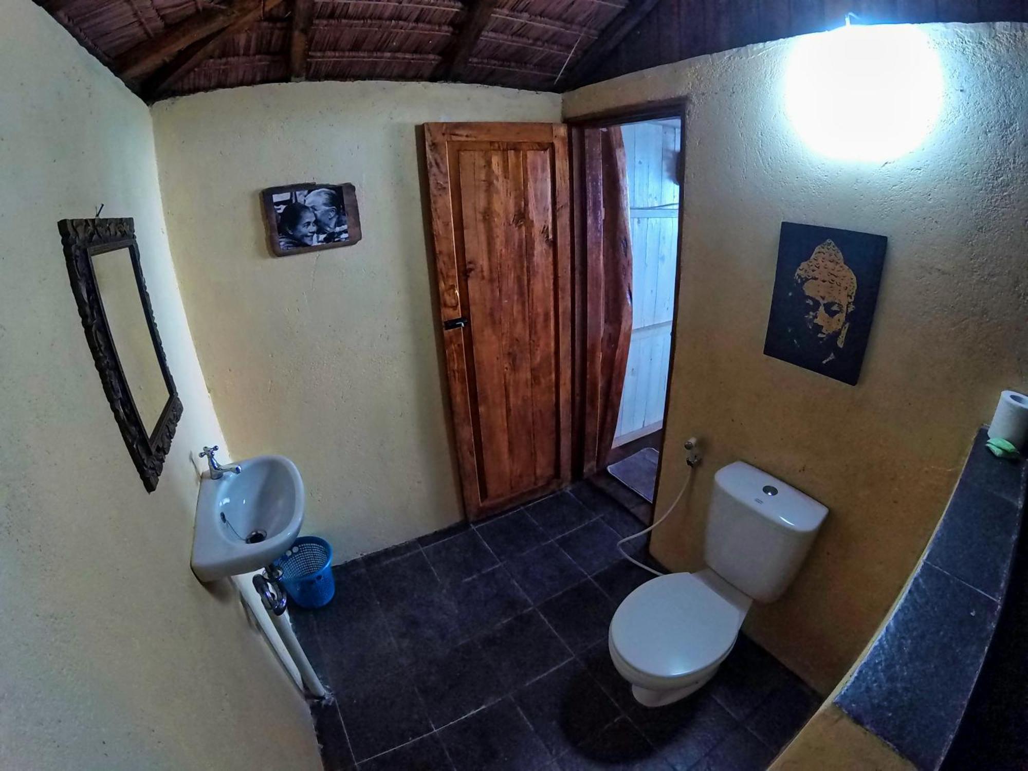 Cosmos Bungalows Bira Kültér fotó